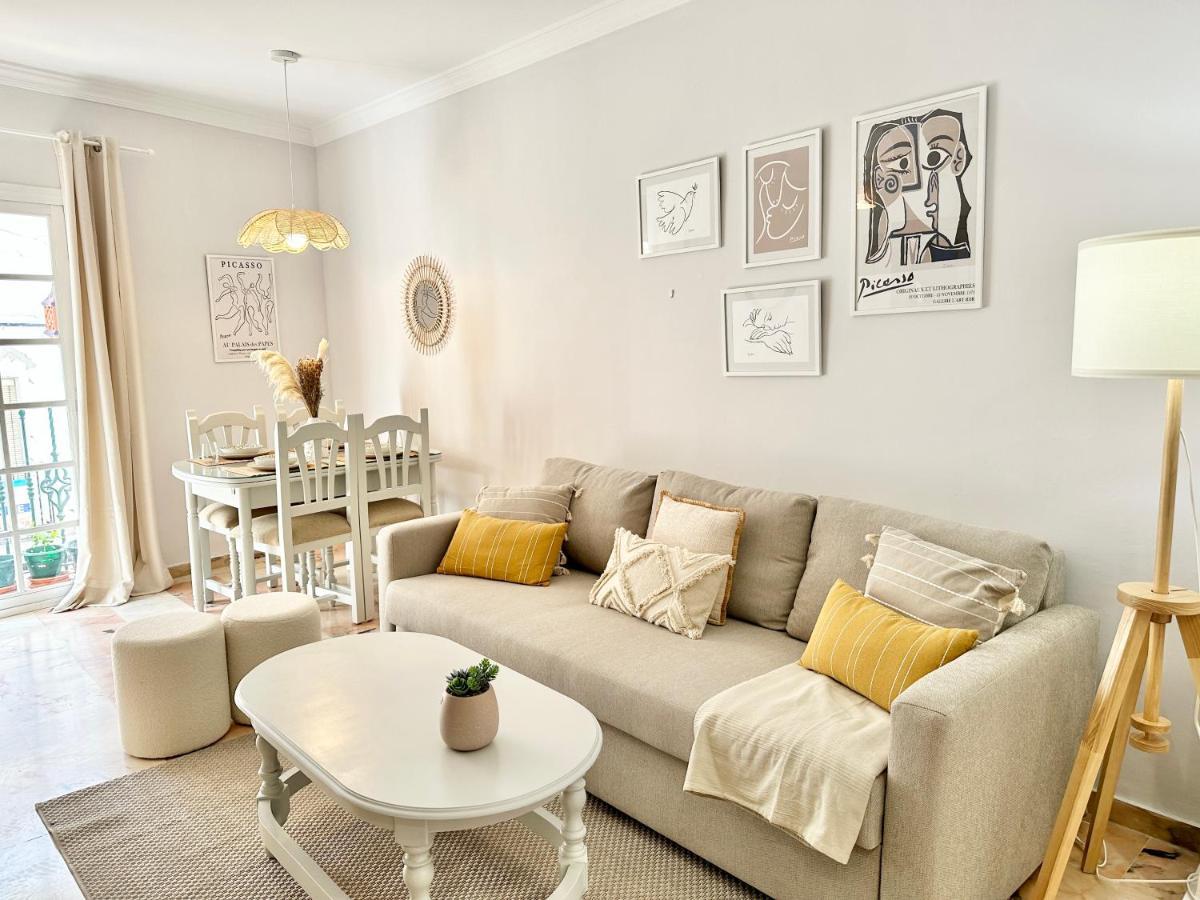 Apartemen Old Town-300m From The *